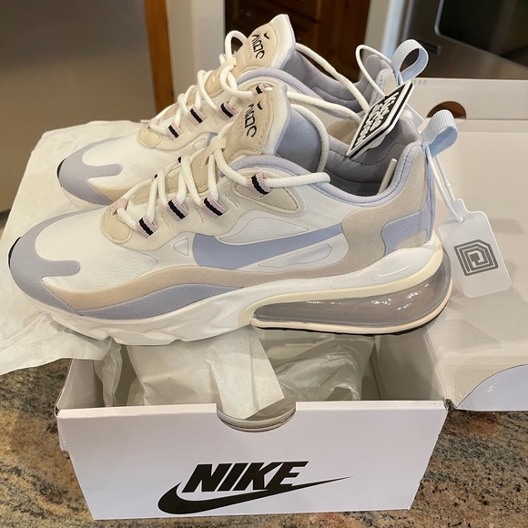 Nike Air Max 270 React - Picture 1 of 7